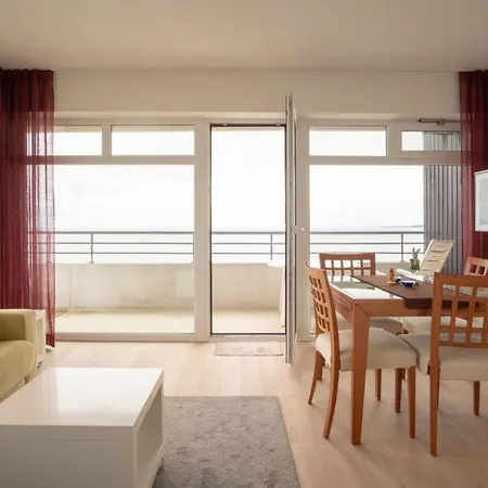 Апартаменты Haus-hamburg-berlin-wohnung-kajuete-54
